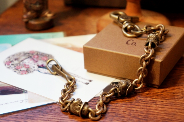 PEANUTS & Co. BULL WALLET CHAIN