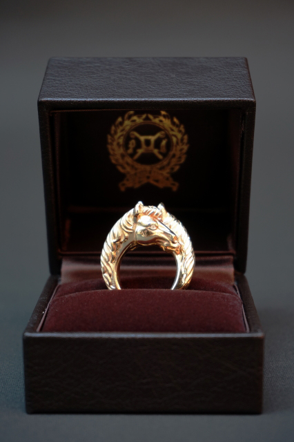 PEANUTS & Co. TWO FACE HORSE RING ✩K10 GOLD