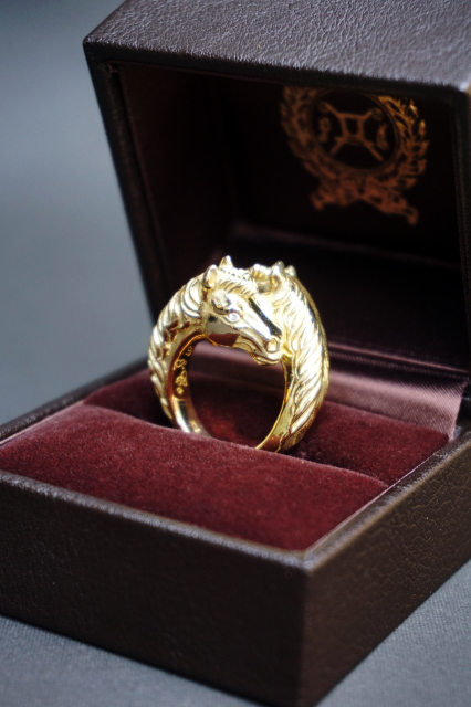 PEANUTS & Co. TWO FACE HORSE RING ☆K18 GOLD