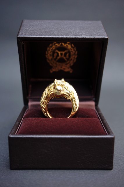 PEANUTS & Co. TWO FACE HORSE RING ☆K18 GOLD