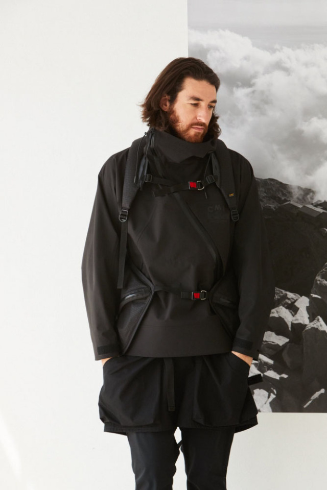 COMFY OUTDOOR GARMENT SLASH SHELL BLACK