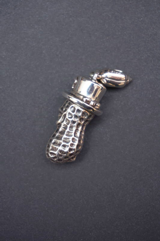PEANUTS & Co. xlarge peanuts open tyle silver