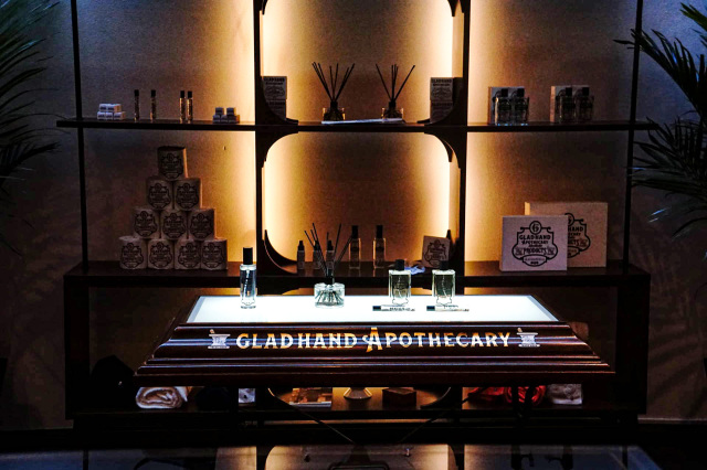 GLAD HAND APOTHECARY PARFUM ROLL-ON 