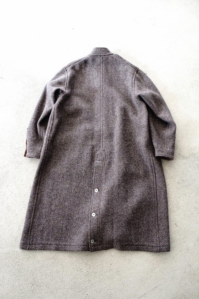 THE CIRCA BLAND S 104 C 46 