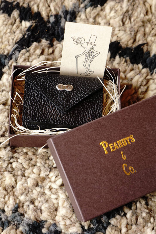 PEANUTS & Co. SMALLER WALLET