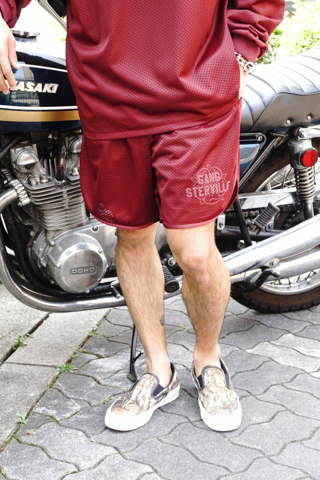 GANGSTERVILLE TEXAS ROSE - GAME SHORTS BURGUNDY