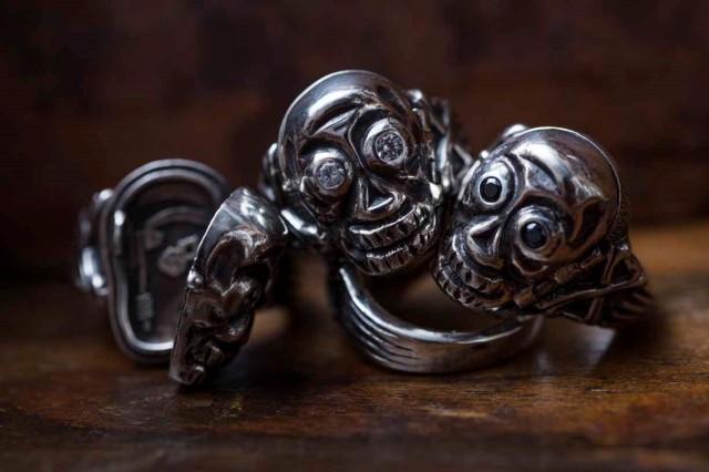 PEANUTS & Co. skull poison ring 