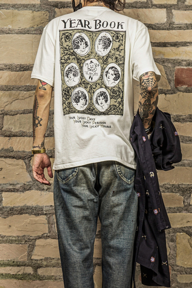 BY GLAD HAND YEAR BOOKS - S/S T-SHIRTS WHITE