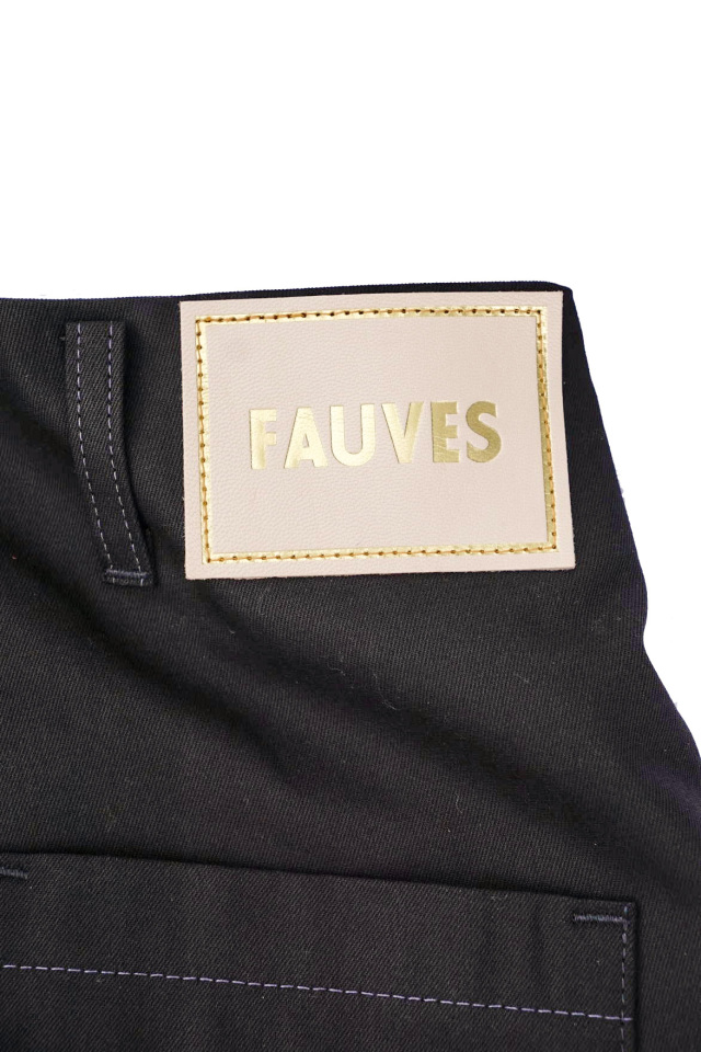 FAUVES 560-1859 PEG TOP Black