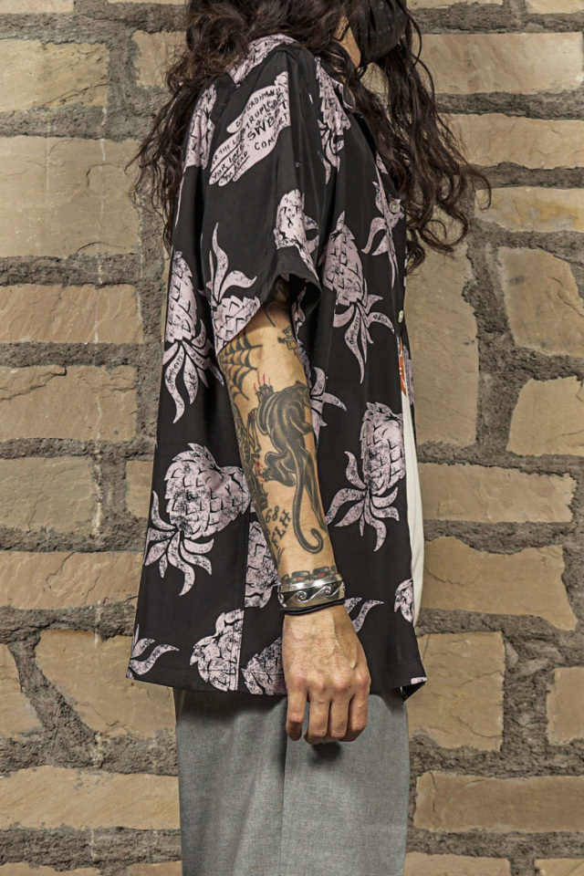 BY GLAD HAND PINEAPPLE HAND - S/S SHIRTS BLACK