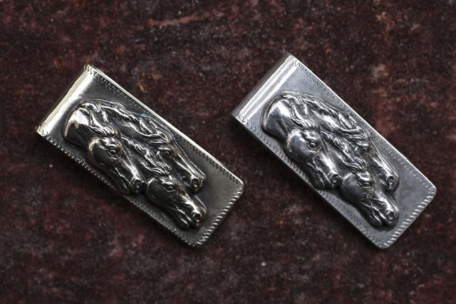 PEANUTS & Co. horse & snake money clip silver