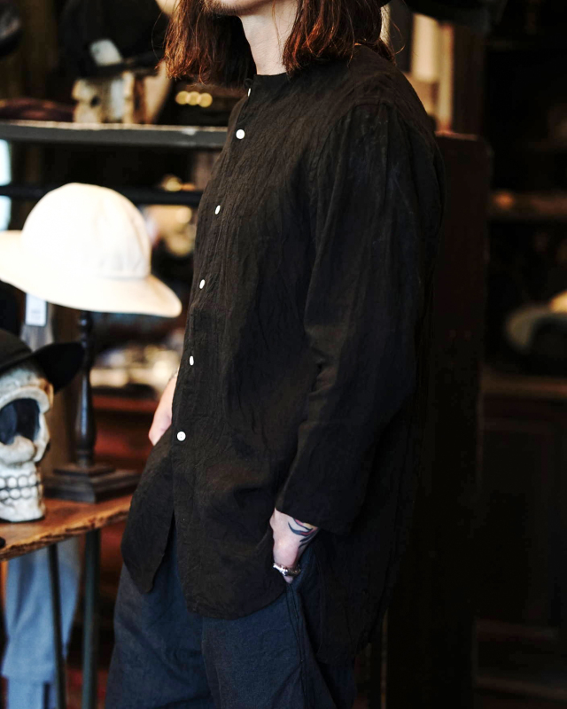 Django Atour classic german cuffless shirt feat. Suga Dairo / black（水）