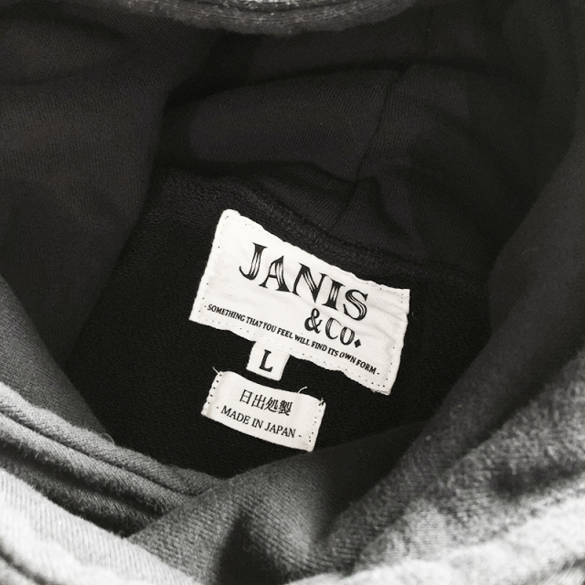 JANIS & Co. PARTNER HOODIE BLACK