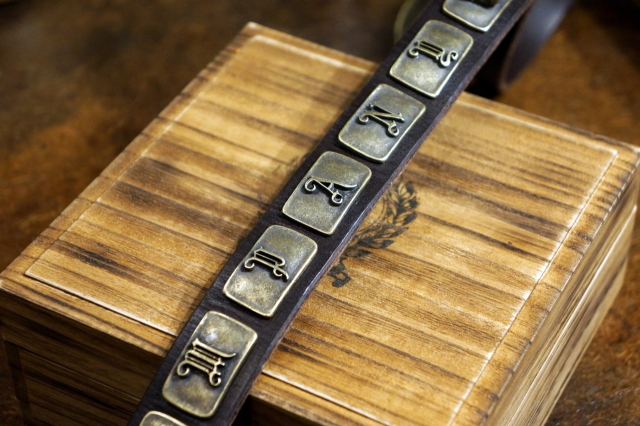 PEANUTS & Co. BULL BELT