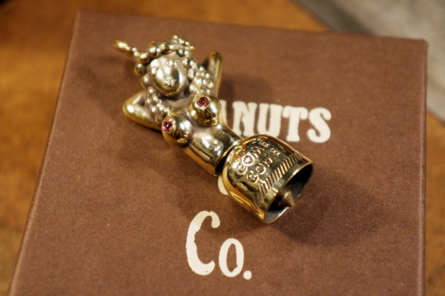 PEANUTS & Co. COME,COME BELL B.S.W. market place
