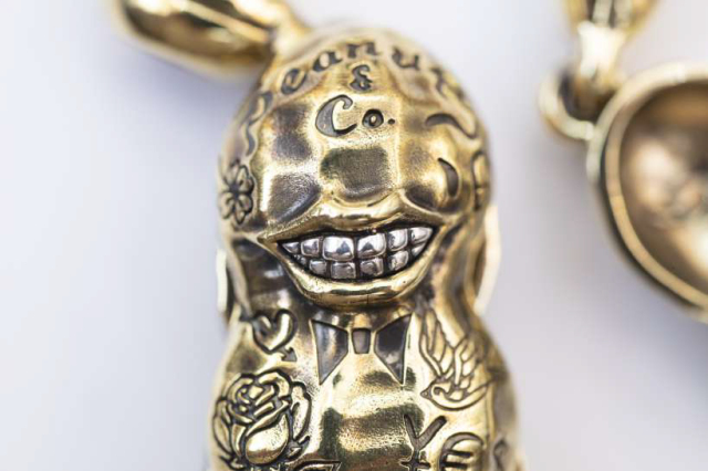 PEANUTS & Co. NORMAL TATTOO PEANUTS slidetype Msize brass×silver