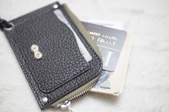 PEANUTS & Co. SLIM WALLET