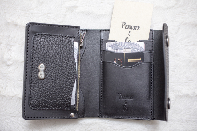 PEANUTS & Co. MIDDLE TRACKER WALLET