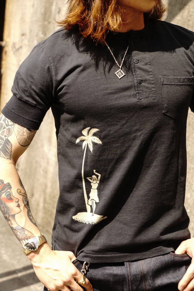 BY GLAD HAND ROUND THE WORLD - S/S HENRY NECK T-SHIRTS BLACK