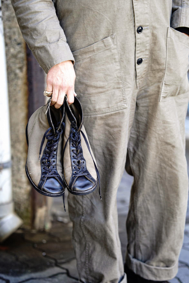 CLINCH Mast Trainer Black×Khaki B.S.W. market place