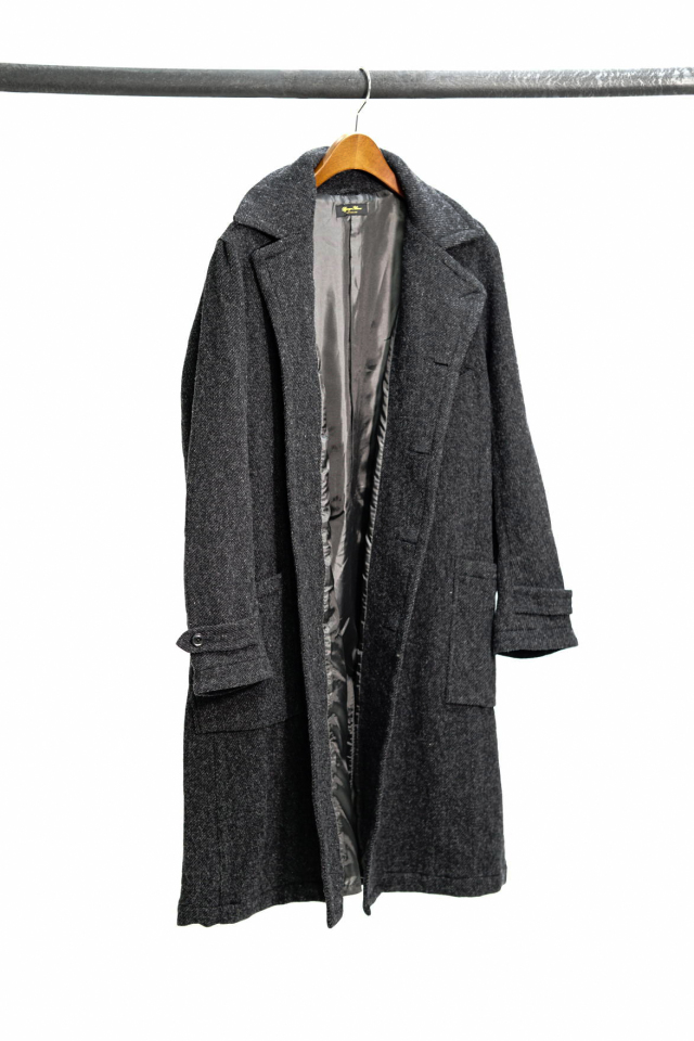 Django Atour classic tweed paris duster