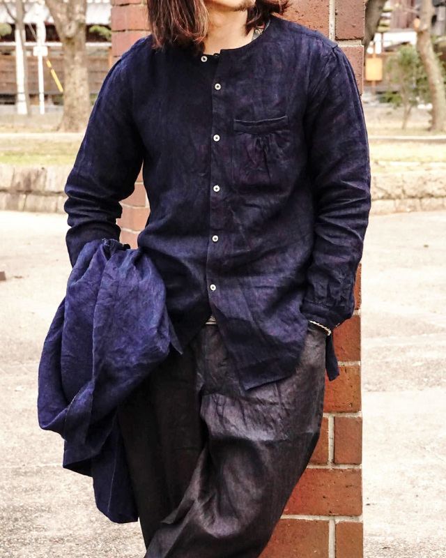 Django Atour classic germanwork heavylinen shirt / indigo