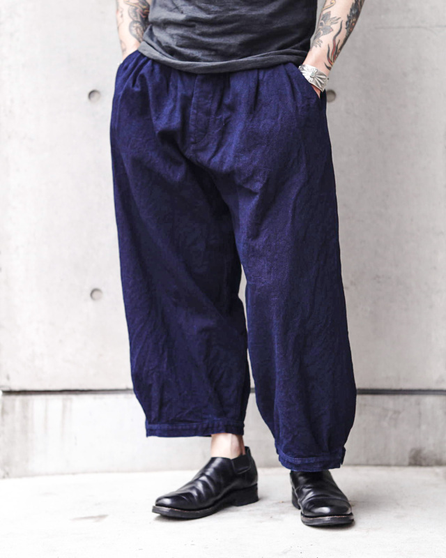 Django Atour anotherline indigo pleats widepants