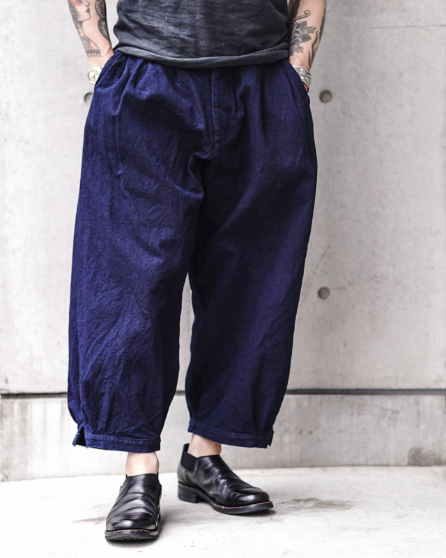 Django Atour anotherline indigo pleats widepants