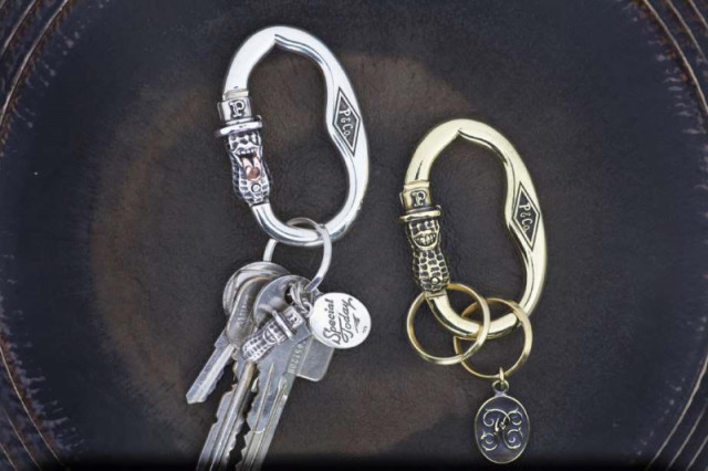 PEANUTS & Co. Peanuts Carabiner Silver