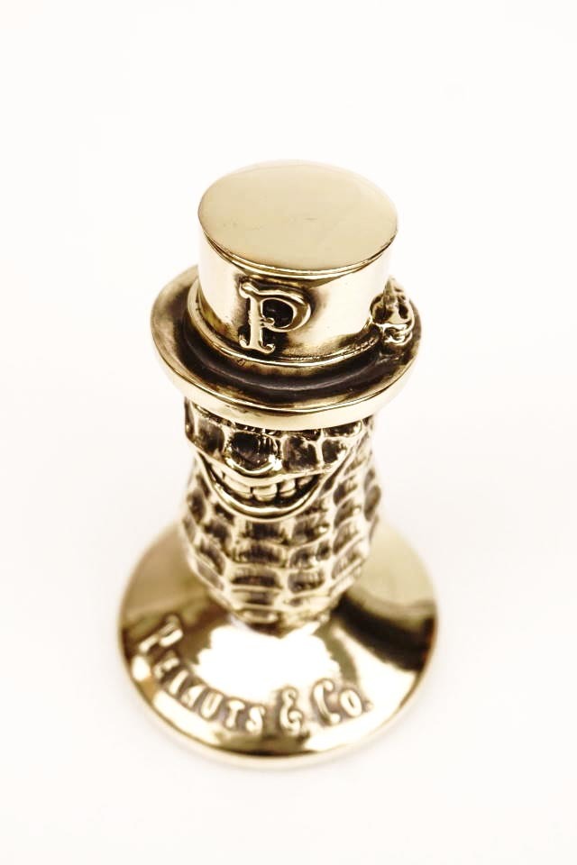 PEANUTS & Co. Peanuts Penstand Brass