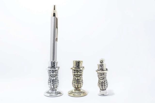 PEANUTS & Co. Peanuts Penstand Silver