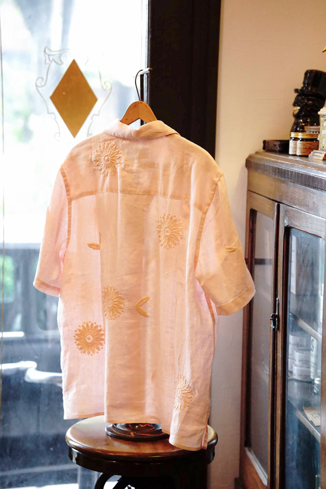 wax london Didcot - Pink Flower Embroidered Short-Sleeve Shirt